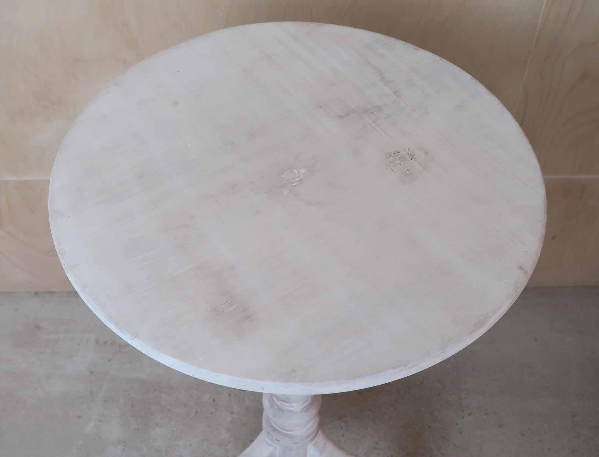 Small Antique Bleached Gustavian Style Round Side Table. English, Circa 1850 In Good Condition For Sale In St Annes, Lancashire
