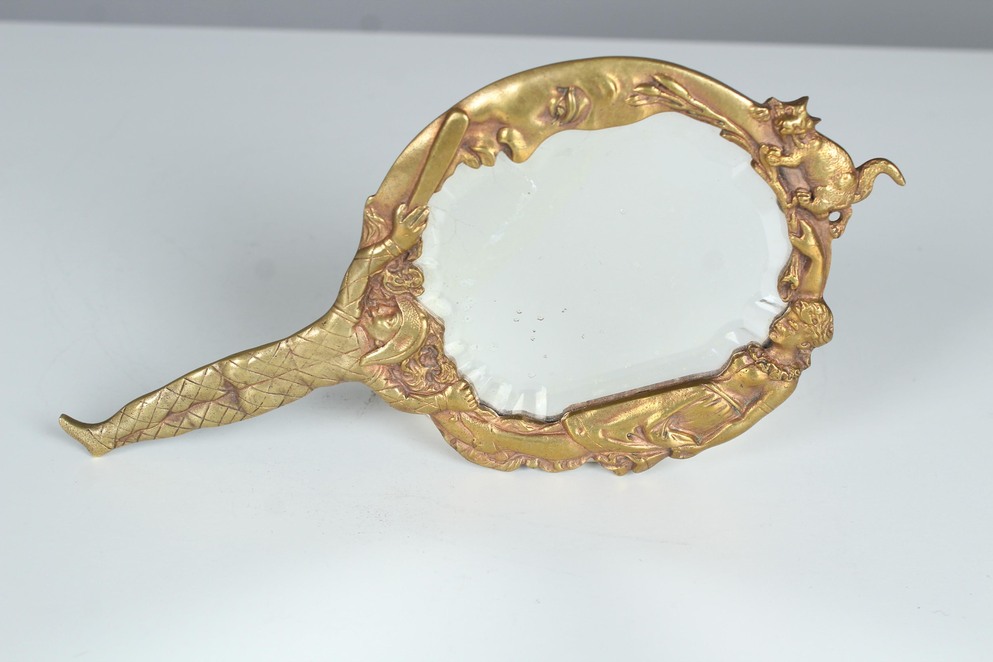 Petit miroir ancien en bronze, France, Art nouveau, miroir à main Bon état - En vente à Greven, DE