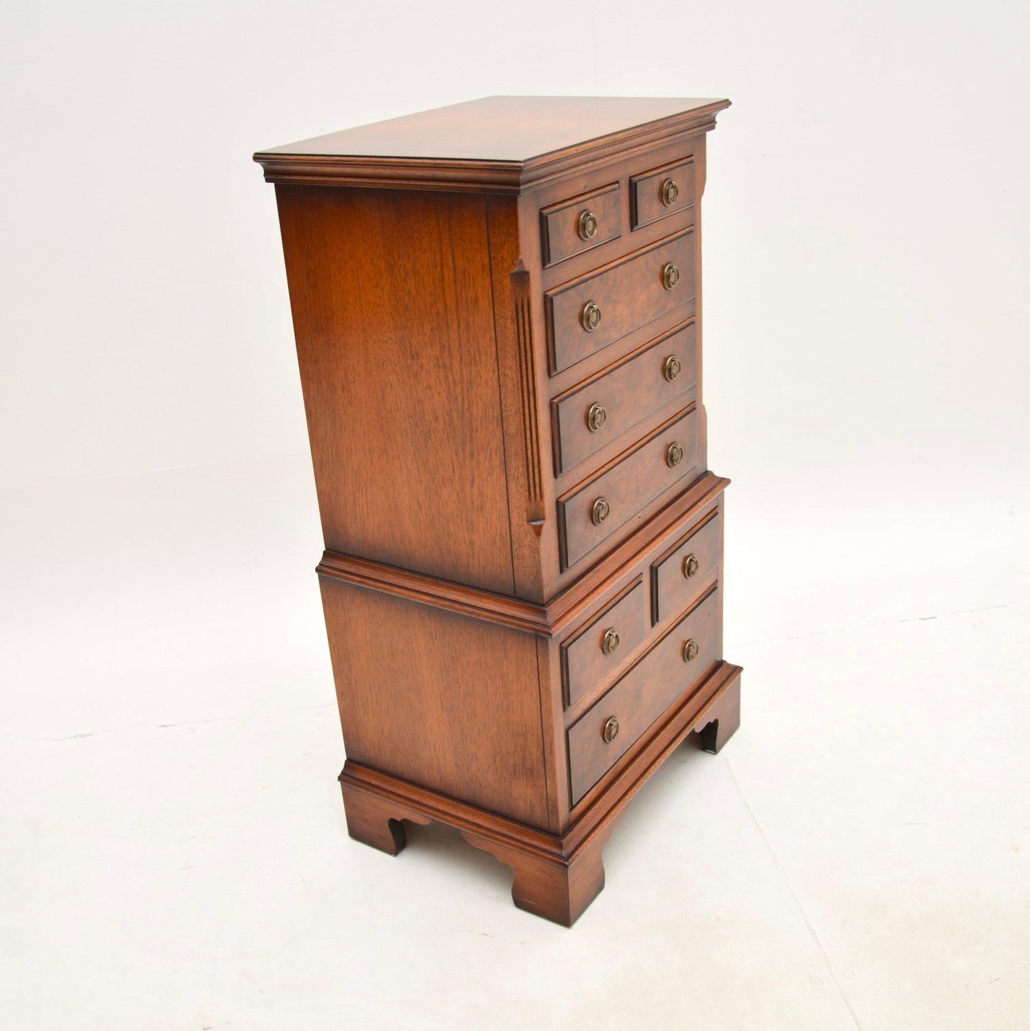 British Small Antique Burr Walnut Chest of Drawers For Sale