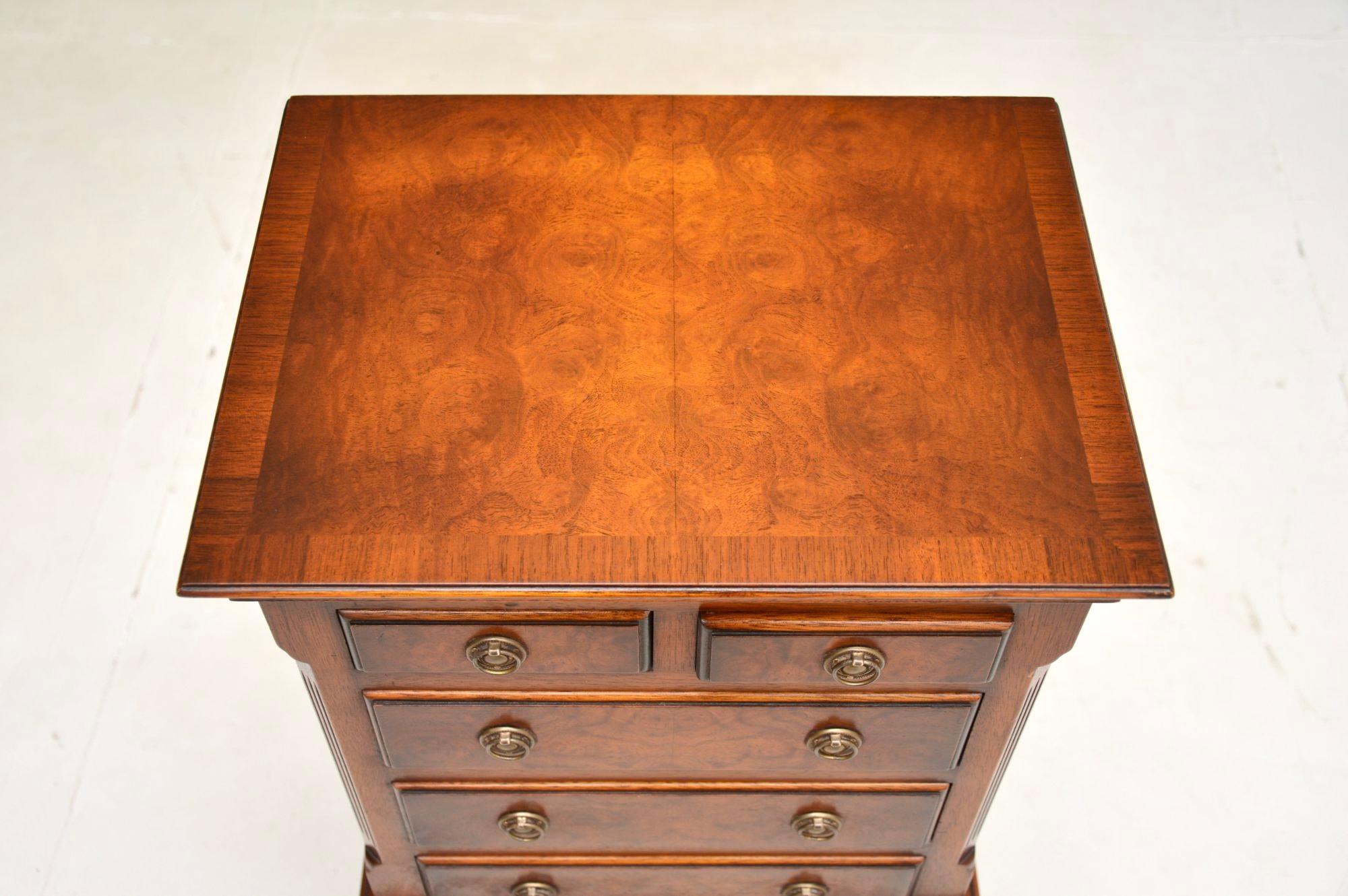 Small Antique Burr Walnut Chest of Drawers For Sale 2