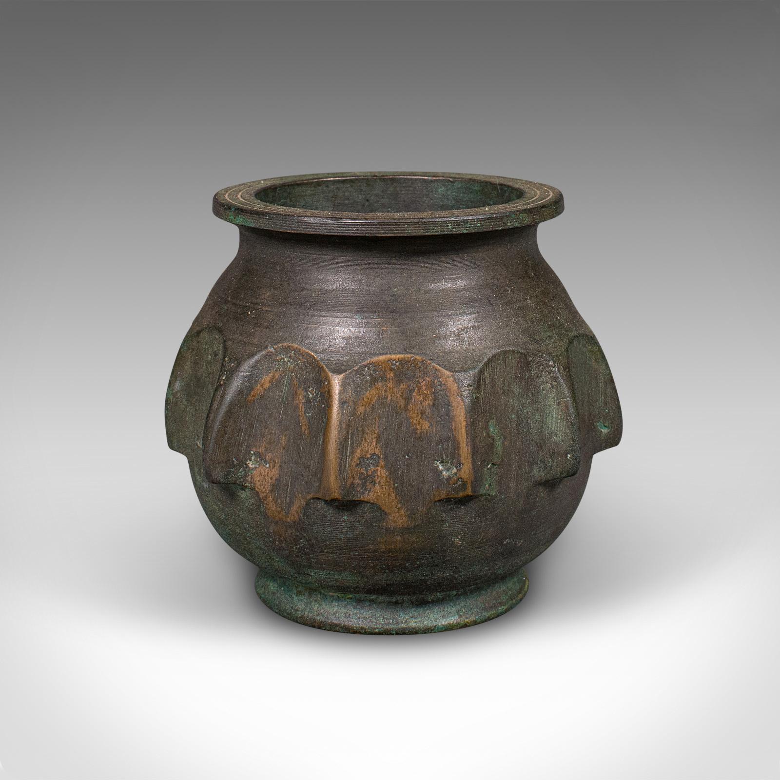 Pequeño Tintero Caligráfico Antiguo , Japonés, Meiji, Tintero de Bronce, Victoriano en venta 1