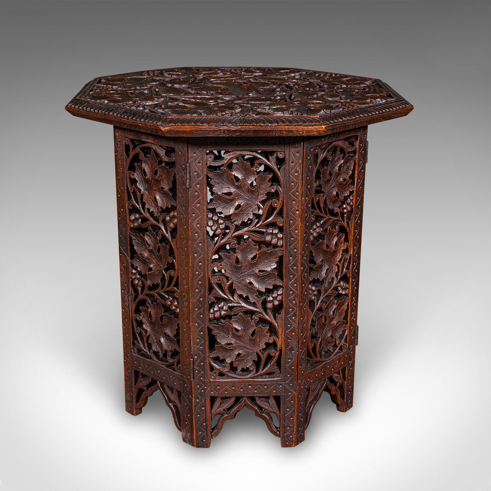 Small Antique Campaign Tea Table, Anglo-Indian, Relief Carved Teak, Victorian Angloindio en venta