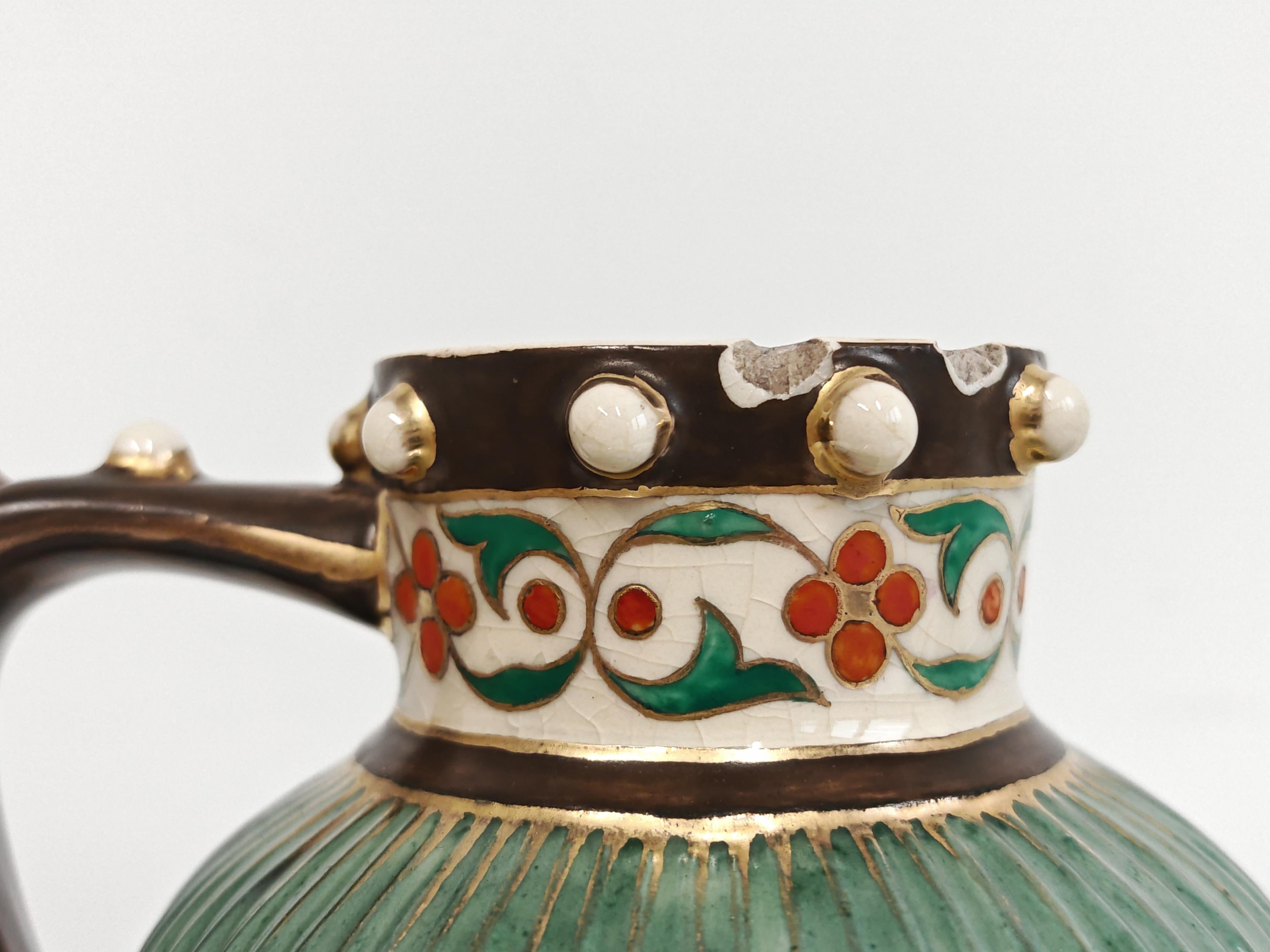 Petit pichet ancien en céramique de Zsolnay, Hongrie, 19e siècle en vente 3