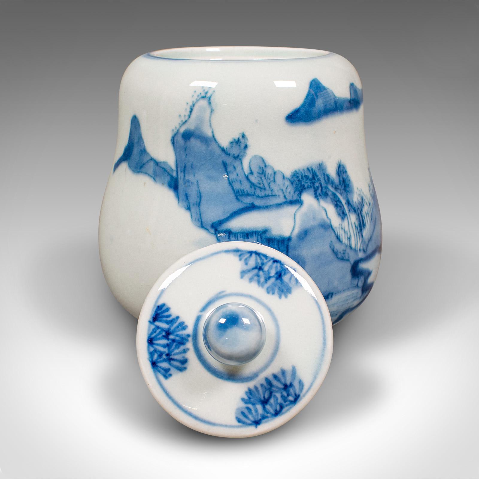 Céramique Petit pot à chaire ancien, oriental, boîte à thé en céramique, boîte de conserve, victorien, 1900 en vente