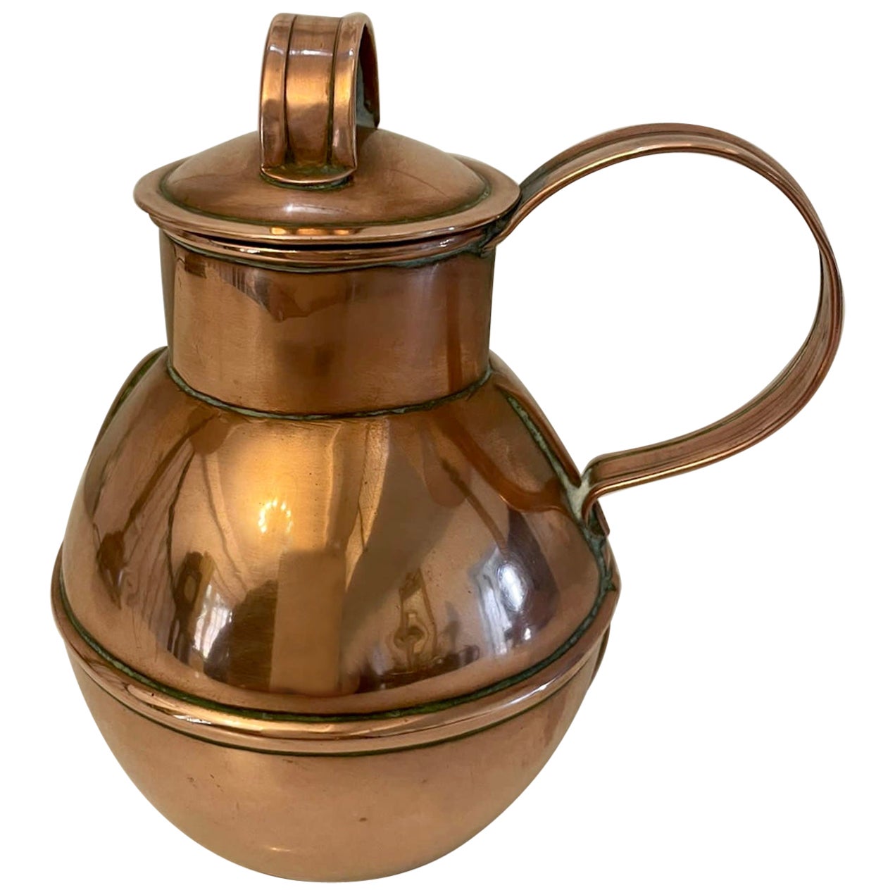 Petite boîte de conserve en cuivre antique