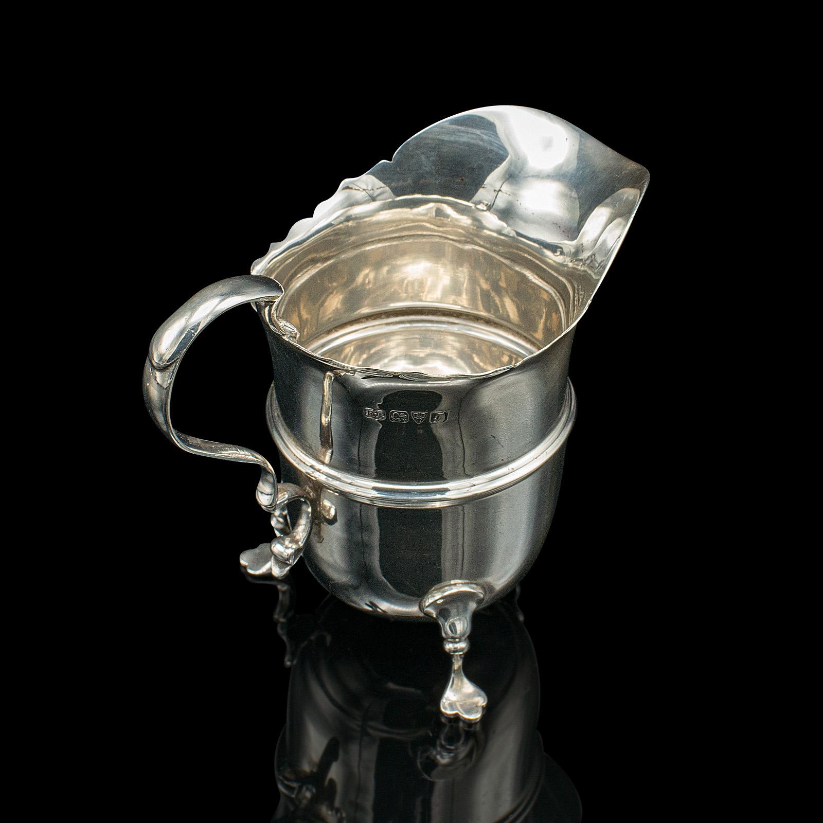 20th Century Small Antique Cream Jug, English, Sterling Silver, Milk Pourer, Hallmarked 1919 For Sale