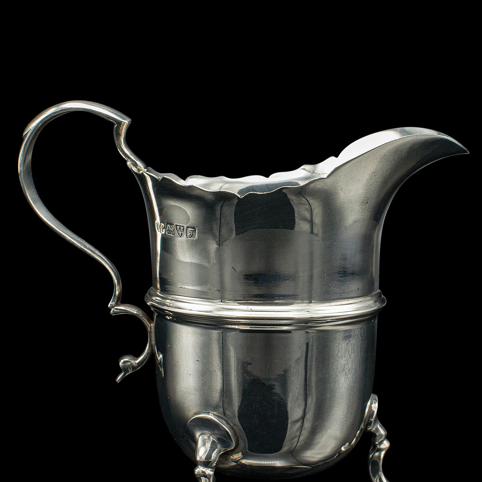 Small Antique Cream Jug, English, Sterling Silver, Milk Pourer, Hallmarked 1919 For Sale 1
