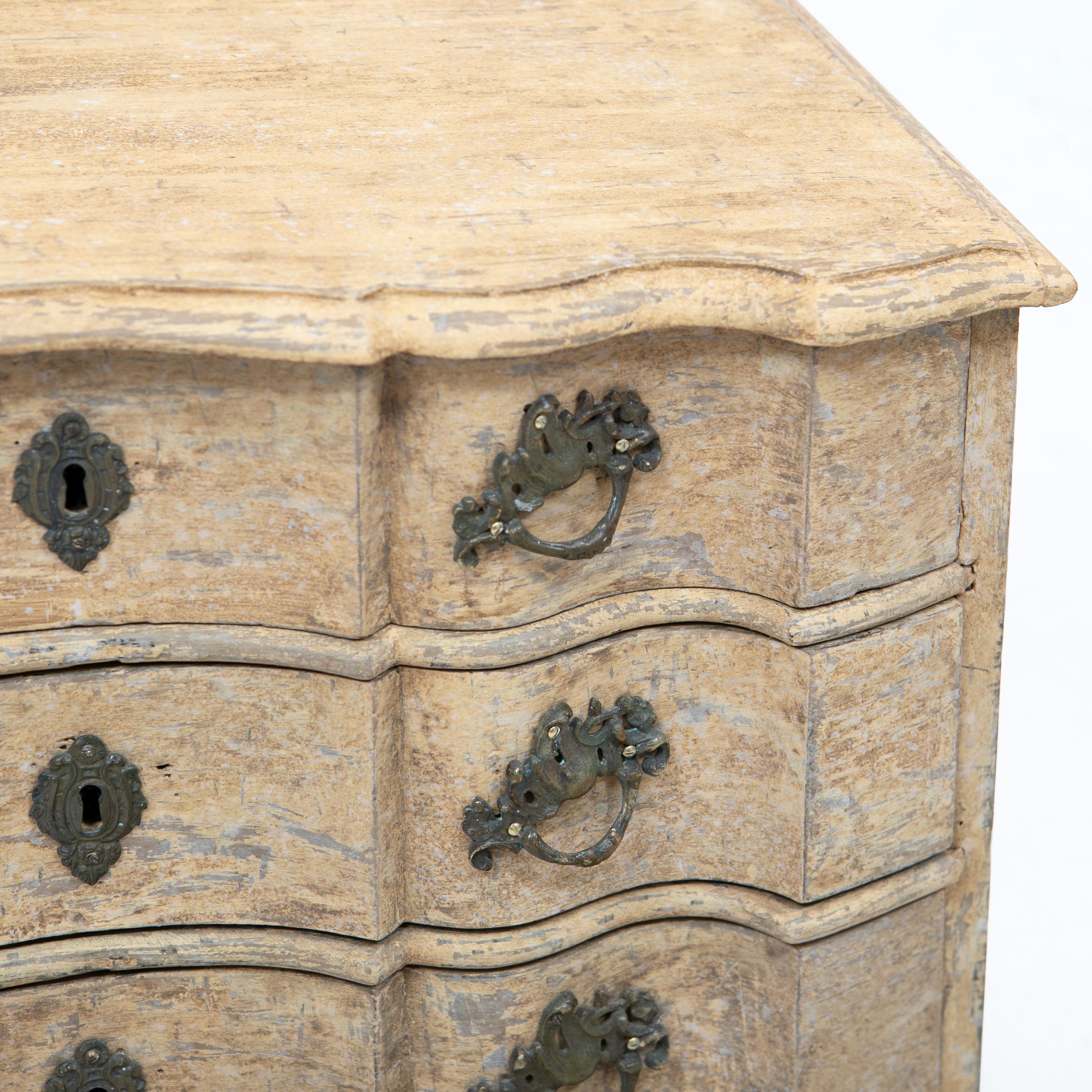 Small Antique Danish 18th Century Rococo Chest of Drawers For Sale 3