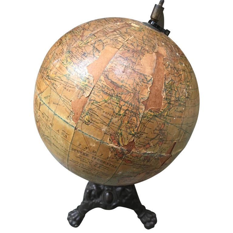 Small Antique Desk Globe On Black Metal Stand Im Angebot Bei 1stdibs
