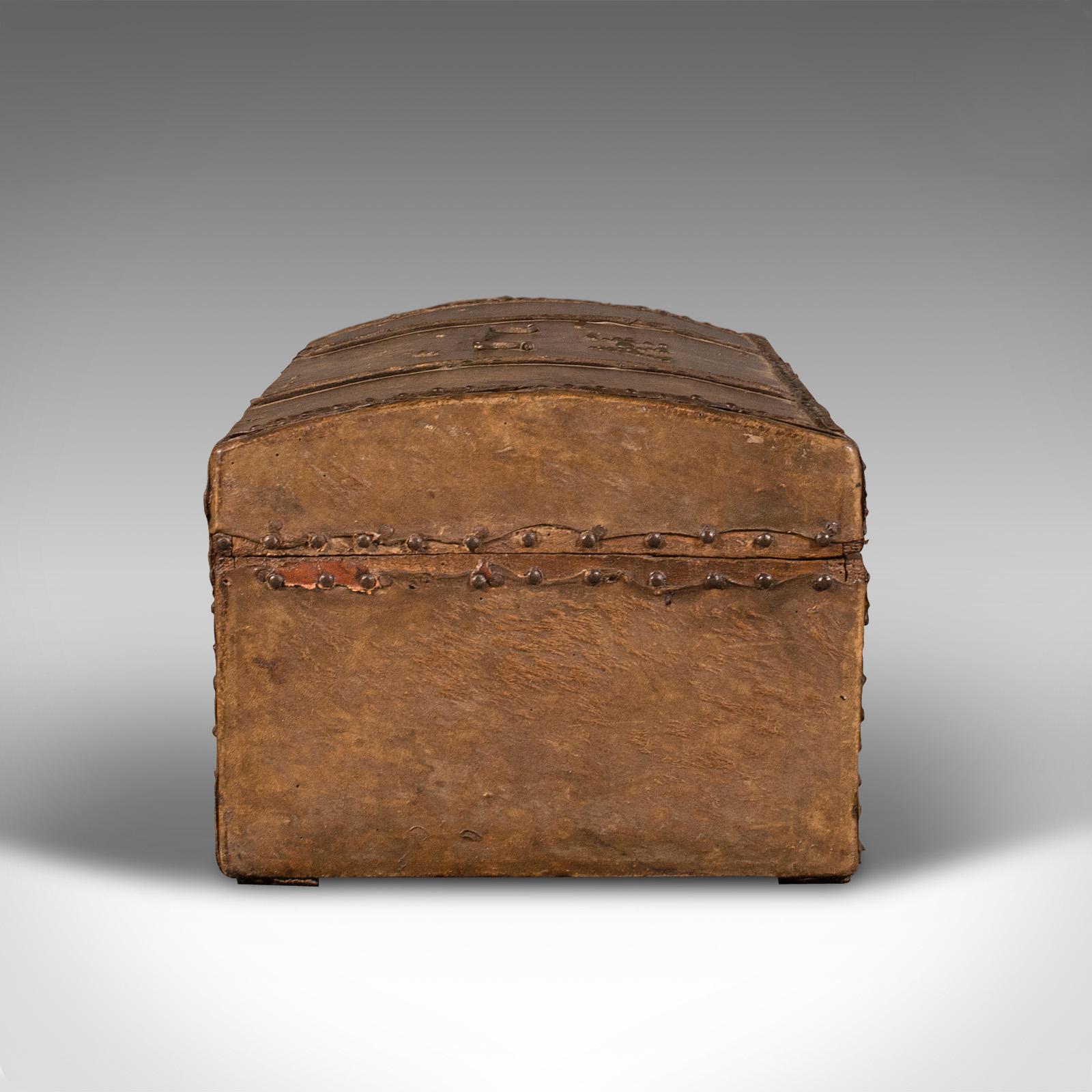 small trunk chest