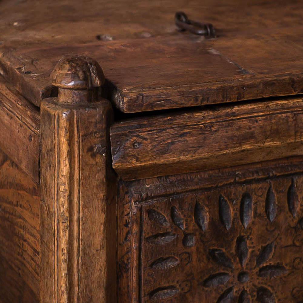 19th Century Small Antique Elm Hand-Carved Romanian Box