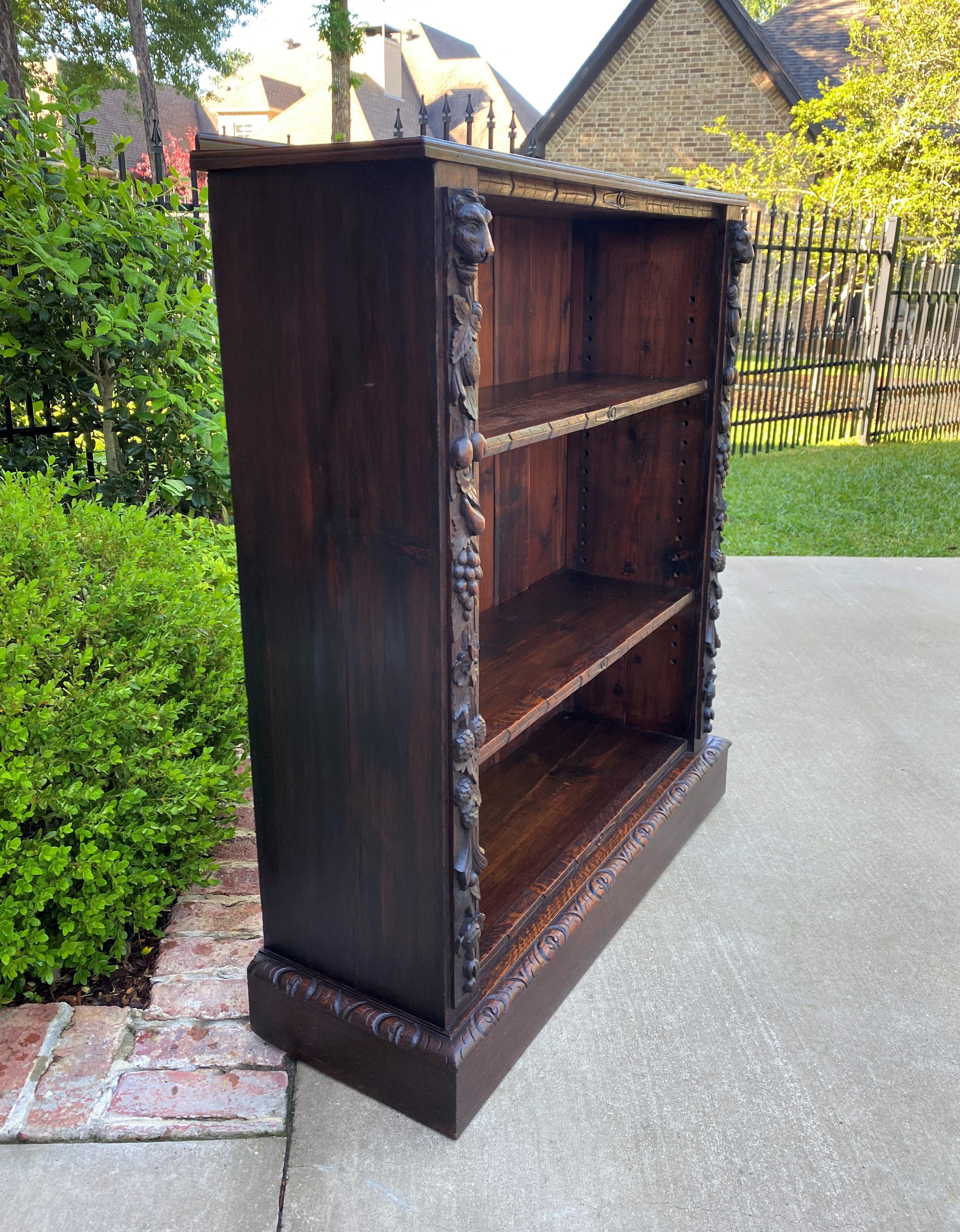 Small Antique English Bookcase Display Shelf Cabinet Carved Oak c. 1920s In Good Condition In Tyler, TX