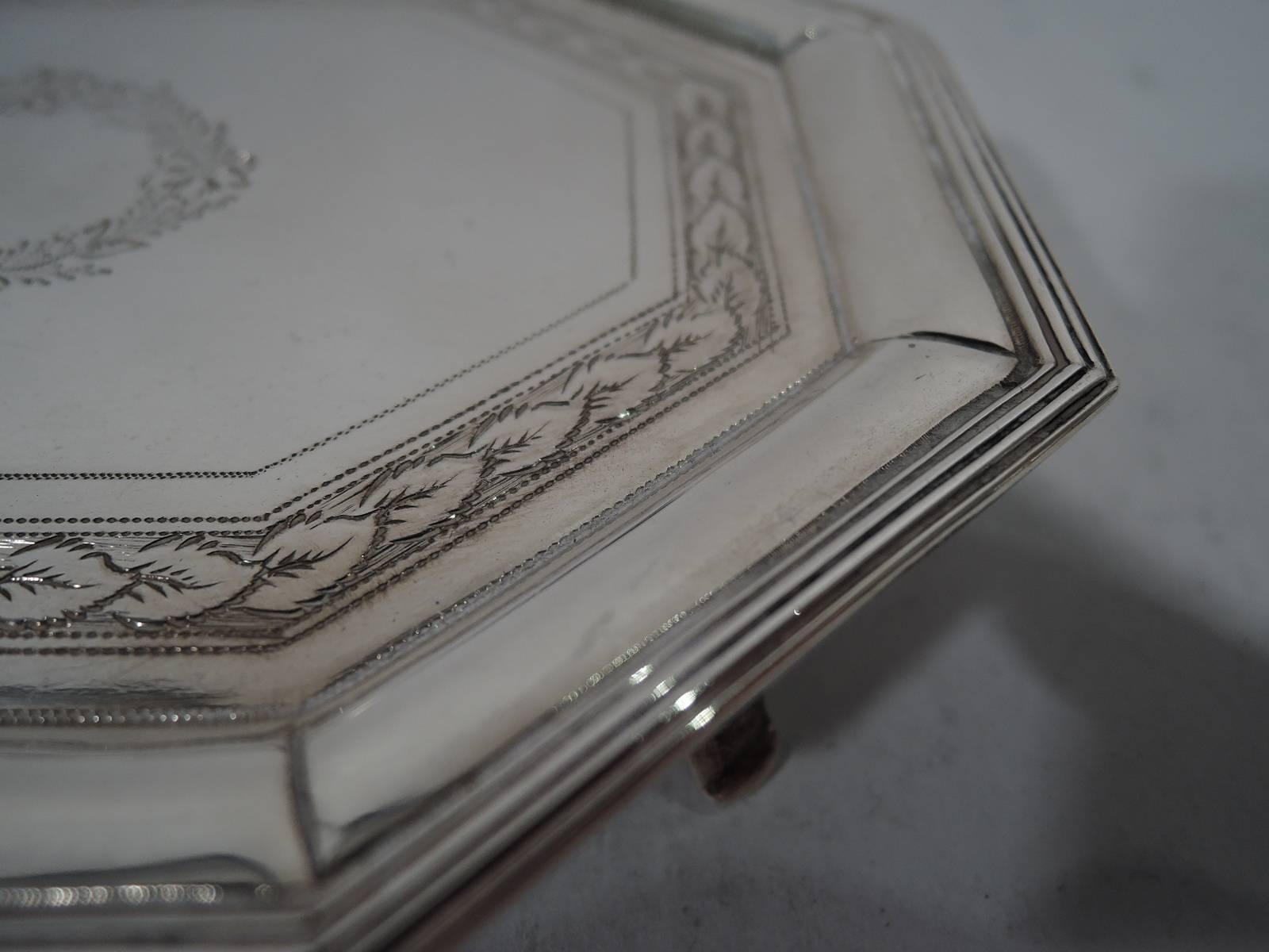 Small Antique English Neoclassical Sterling Silver Salver Tray In Excellent Condition In New York, NY