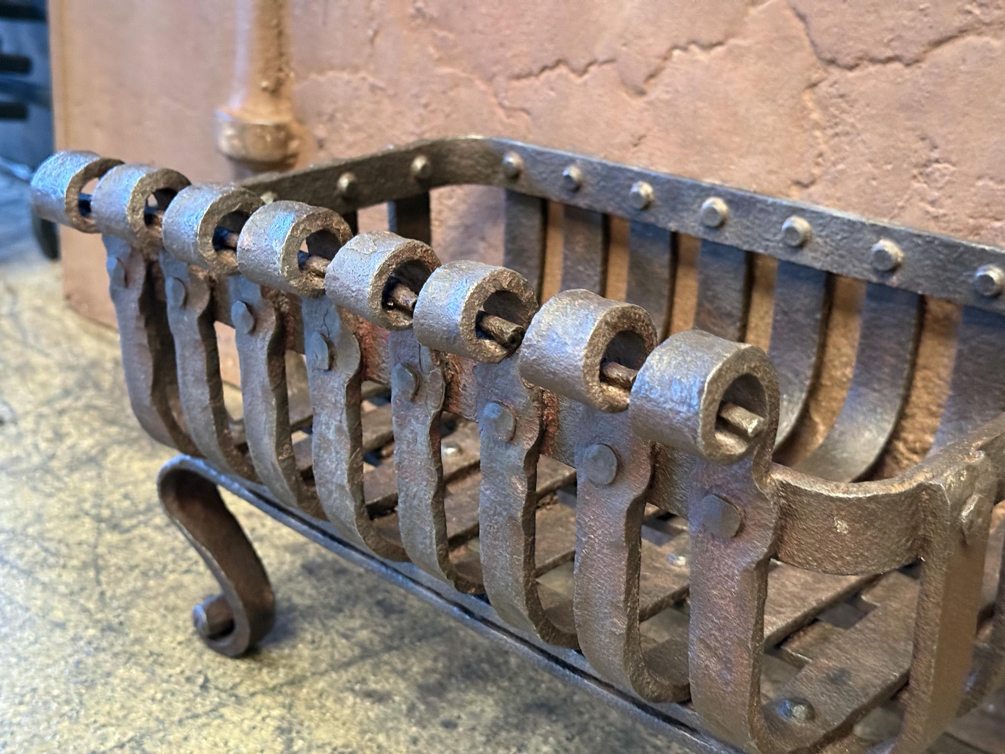 Petite grille de cheminée victorienne anglaise, grille de cheminée, 19ème siècle en vente 5