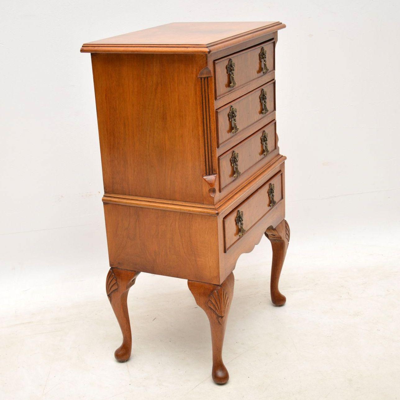 Small Antique Figured Walnut Chest on Legs In Excellent Condition In London, GB