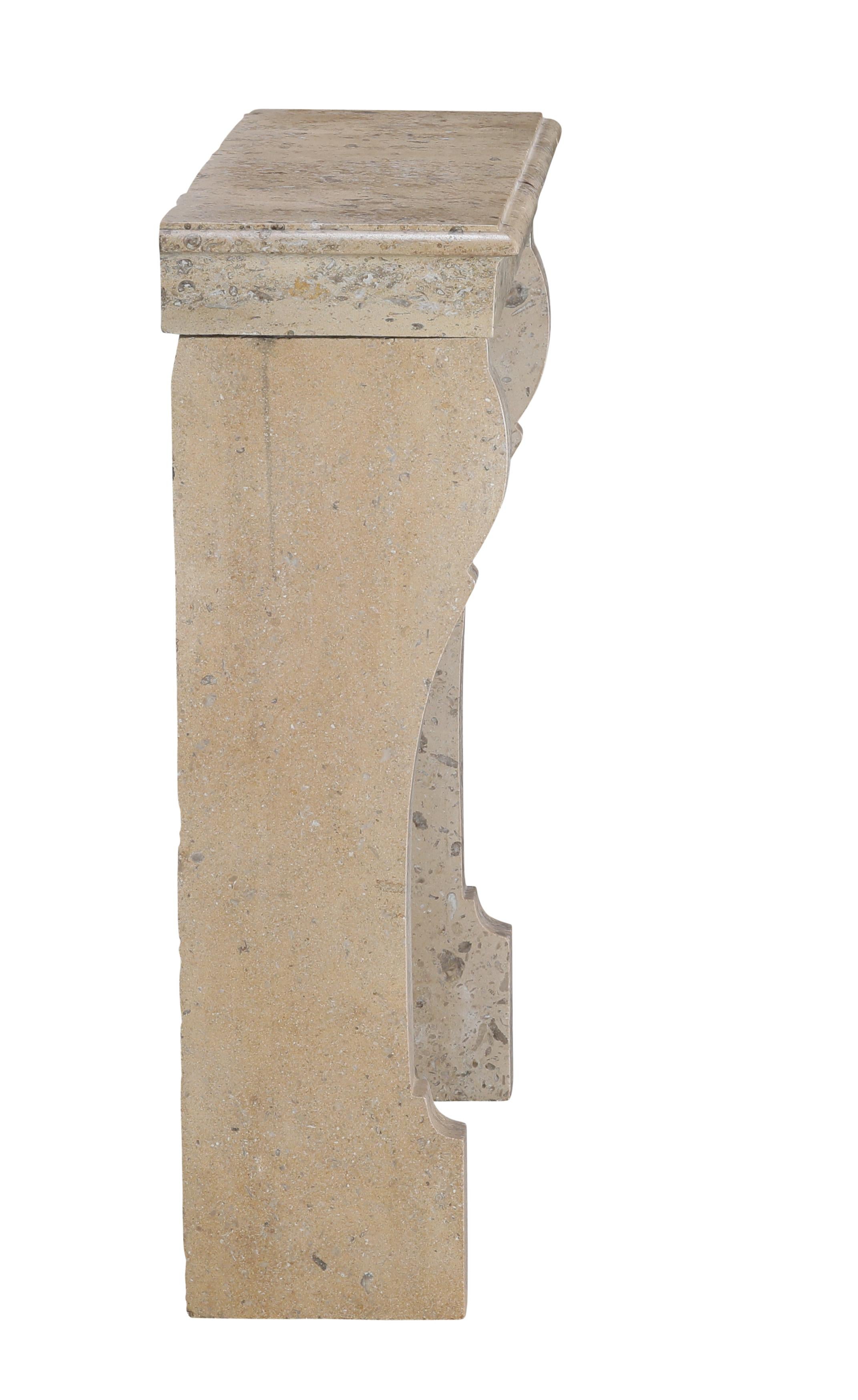 Petite cheminée antique pour barbecue encastrée dans une cuisine Timeless en vente 11