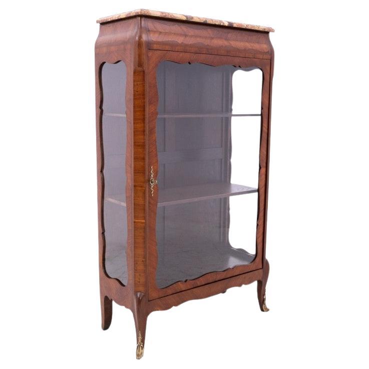 Small antique French display cabinet from around 1910.