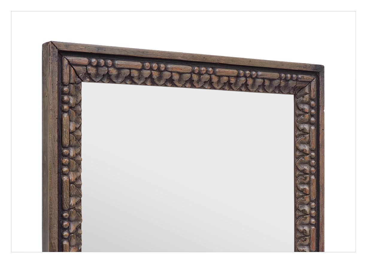 Patiné Petit Antique Mirror français en bois noirci sculpté, circa 1870 en vente