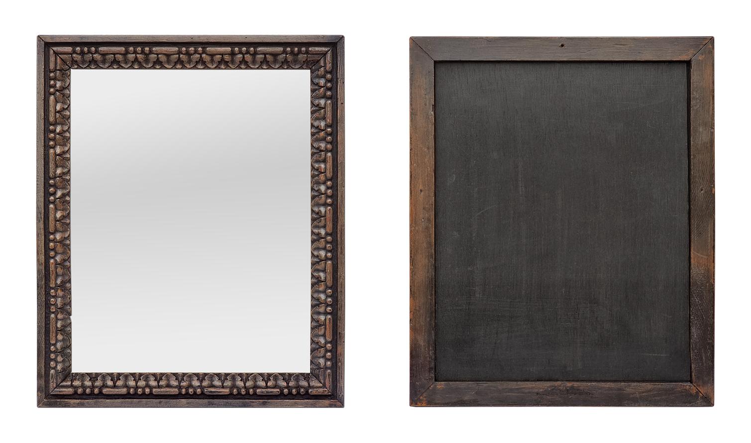 Verre Petit Antique Mirror français en bois noirci sculpté, circa 1870 en vente