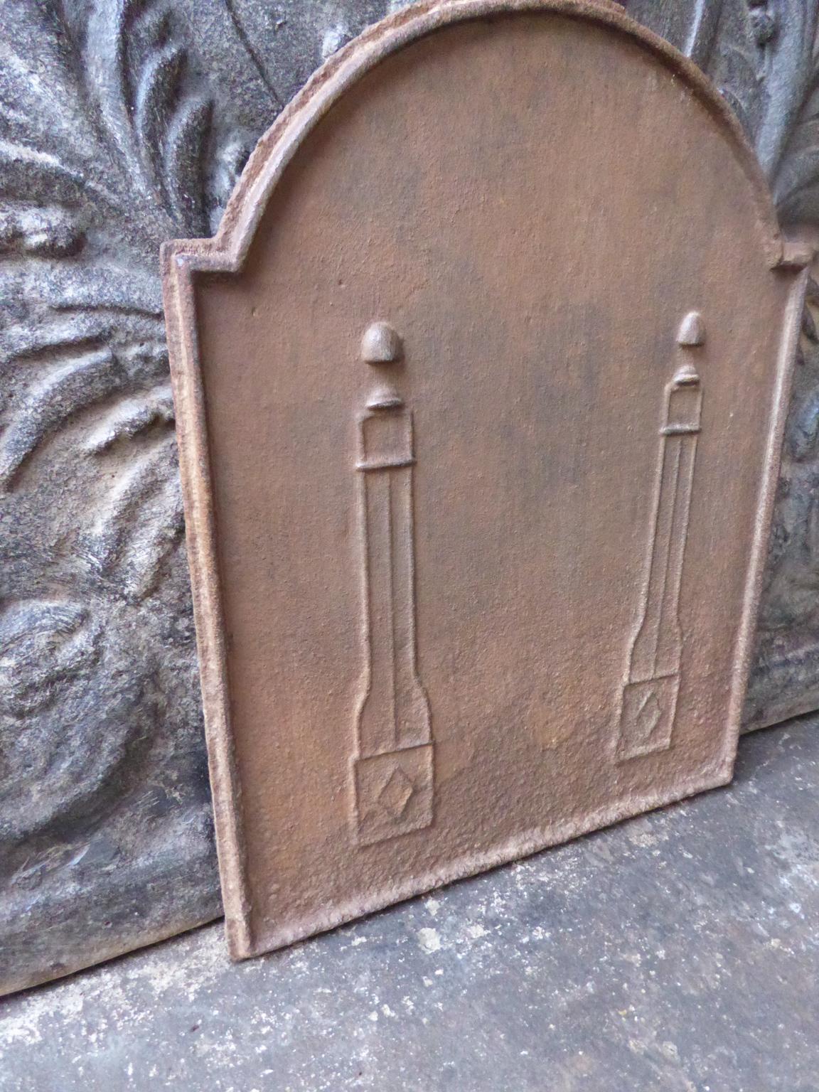 Moulage Petite plaque de cheminée néoclassique française ancienne Pillars of Freedom en vente