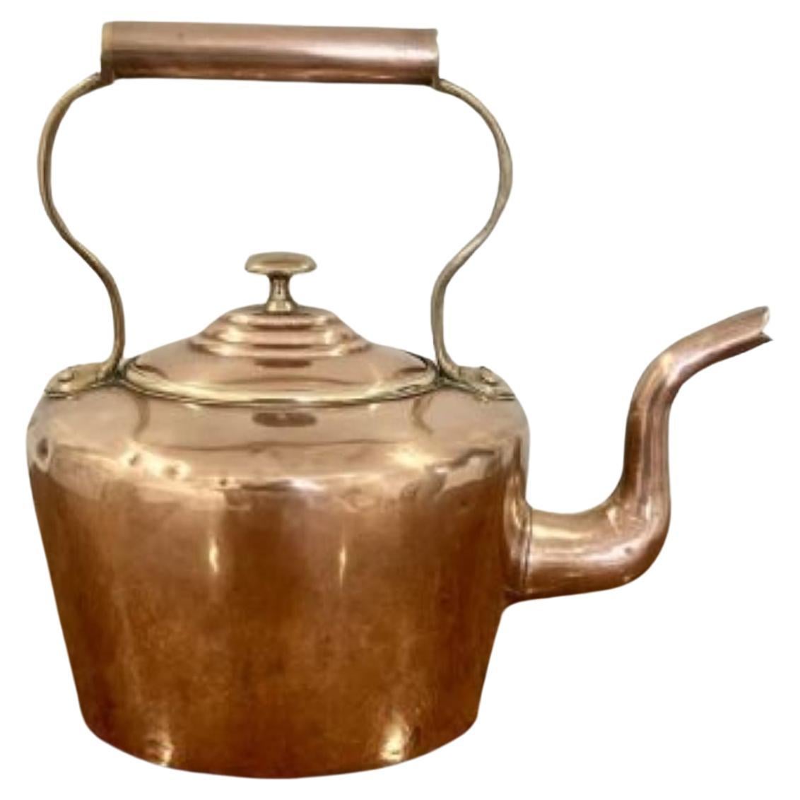 Small antique George III quality copper kettle  For Sale