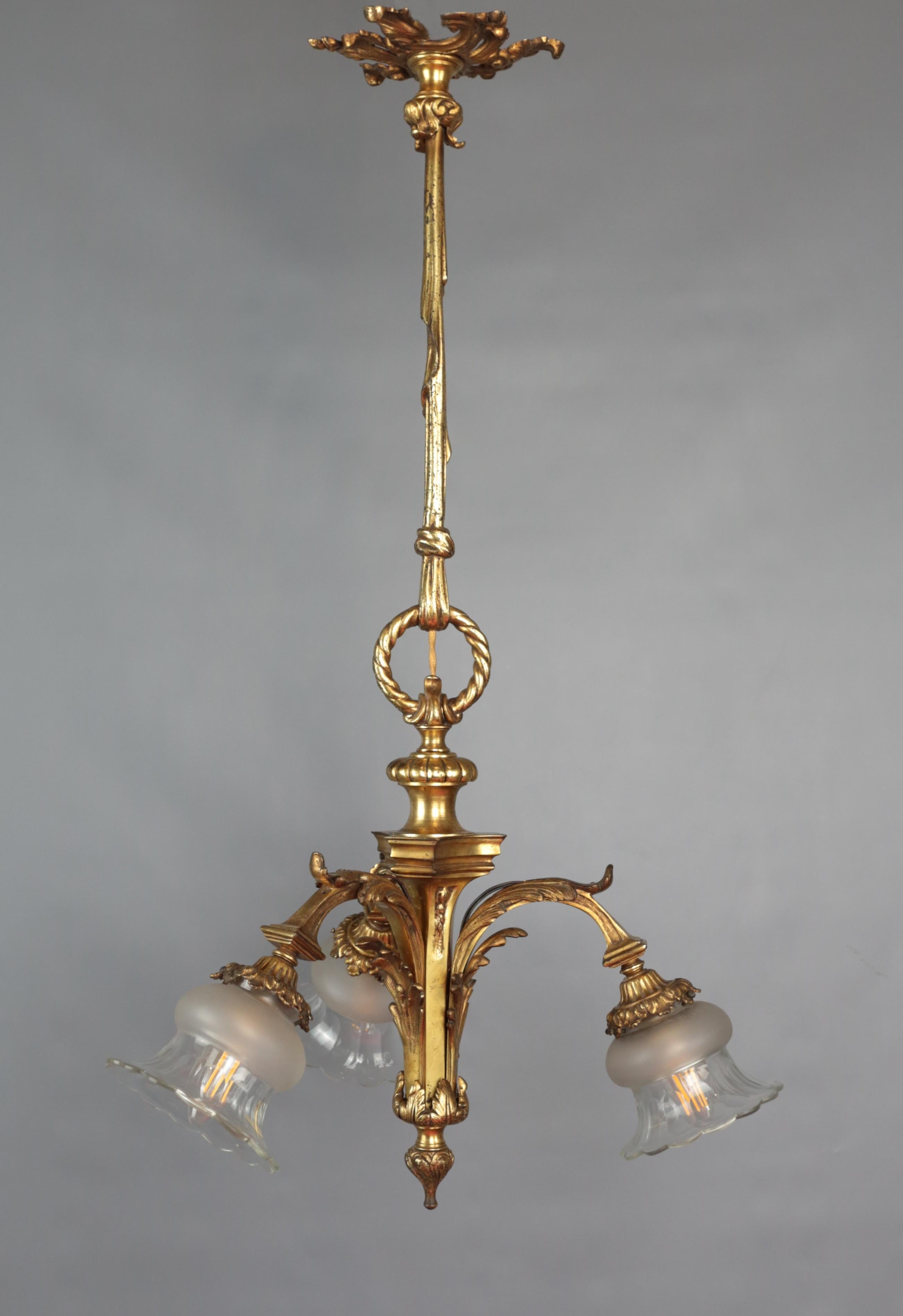 Louis XIV Small antique gilt bronze chandelier For Sale