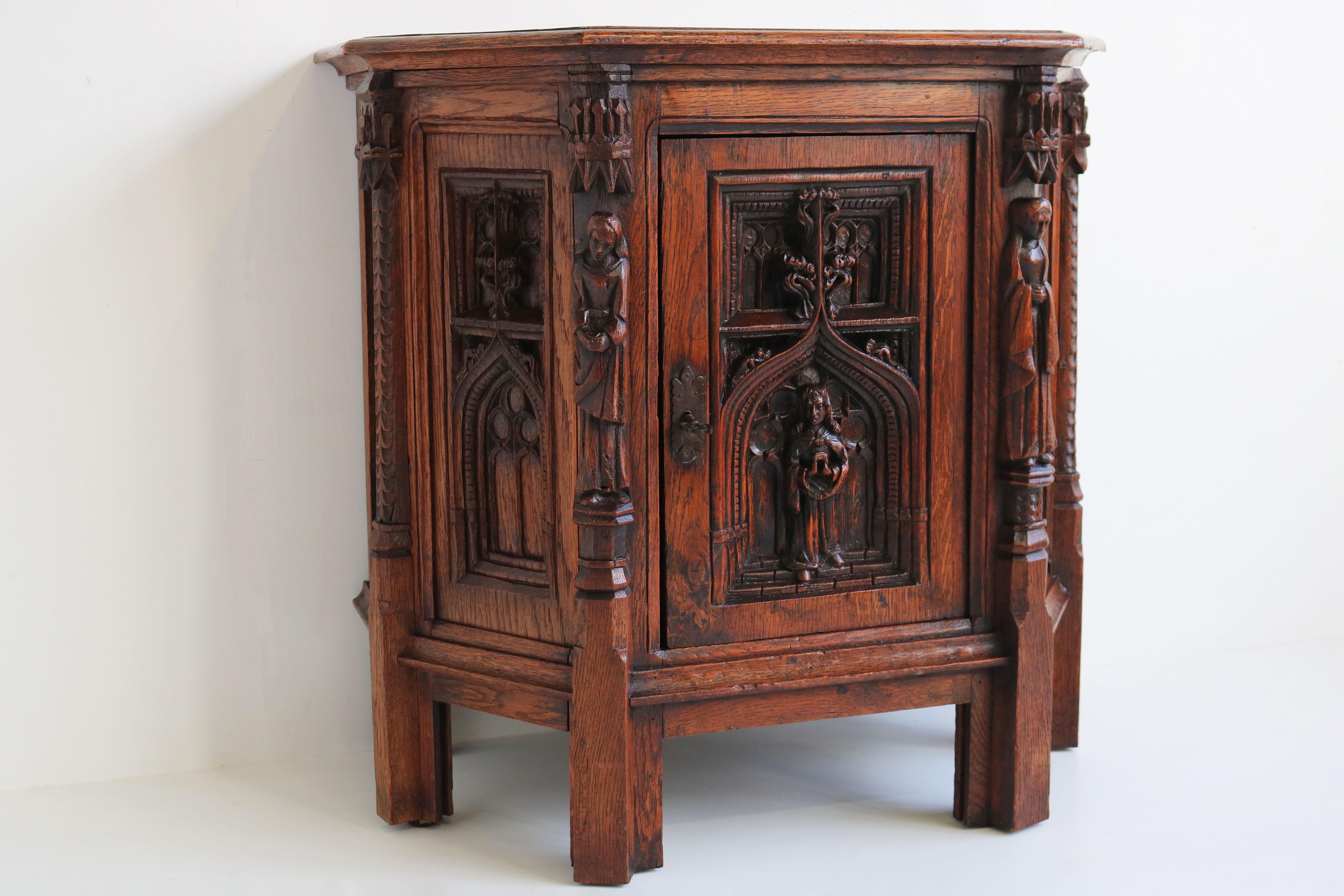 Small Antique Gothic Revival Hexagonal Cabinet 19th Century French Oak Figures 7