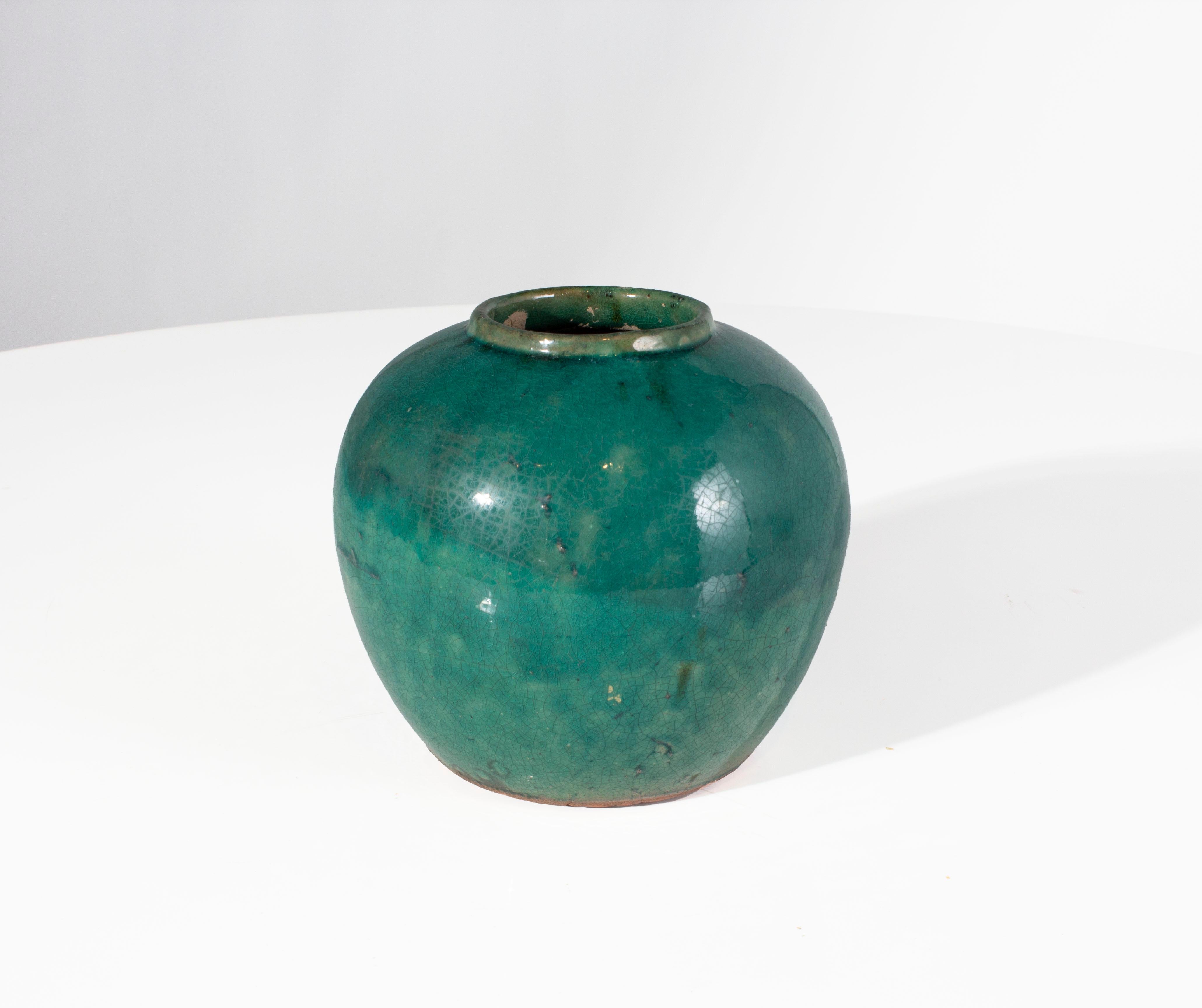 Small antique green glaze jar

From Belgium

All jars vary slightly, no two jars are identical.