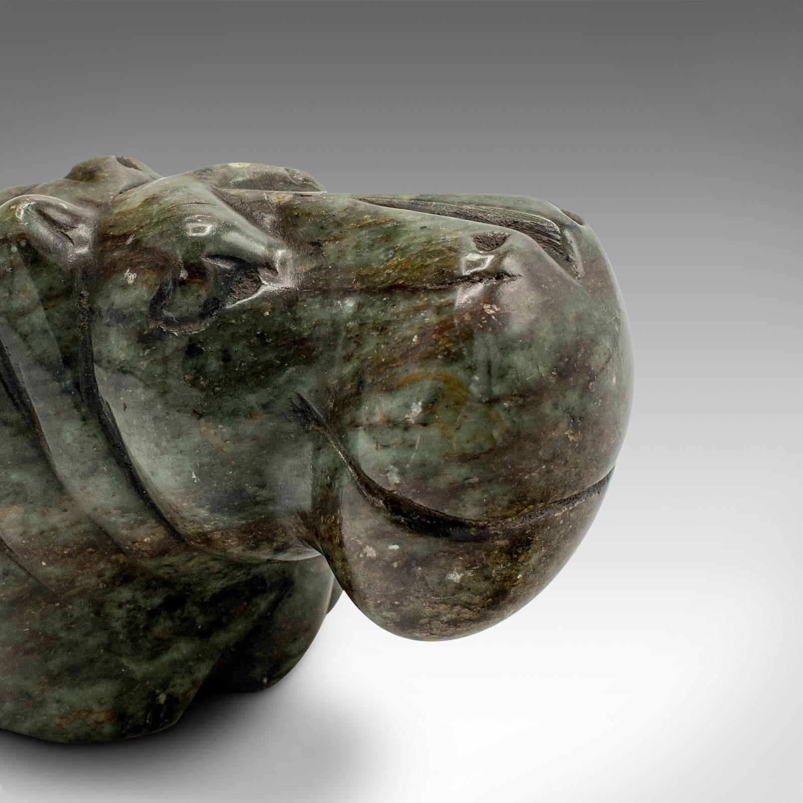 Antike Hippopotamus-Figur, afrikanisch, Seifenstein, handgeschnitzt, viktorianisch im Angebot 2