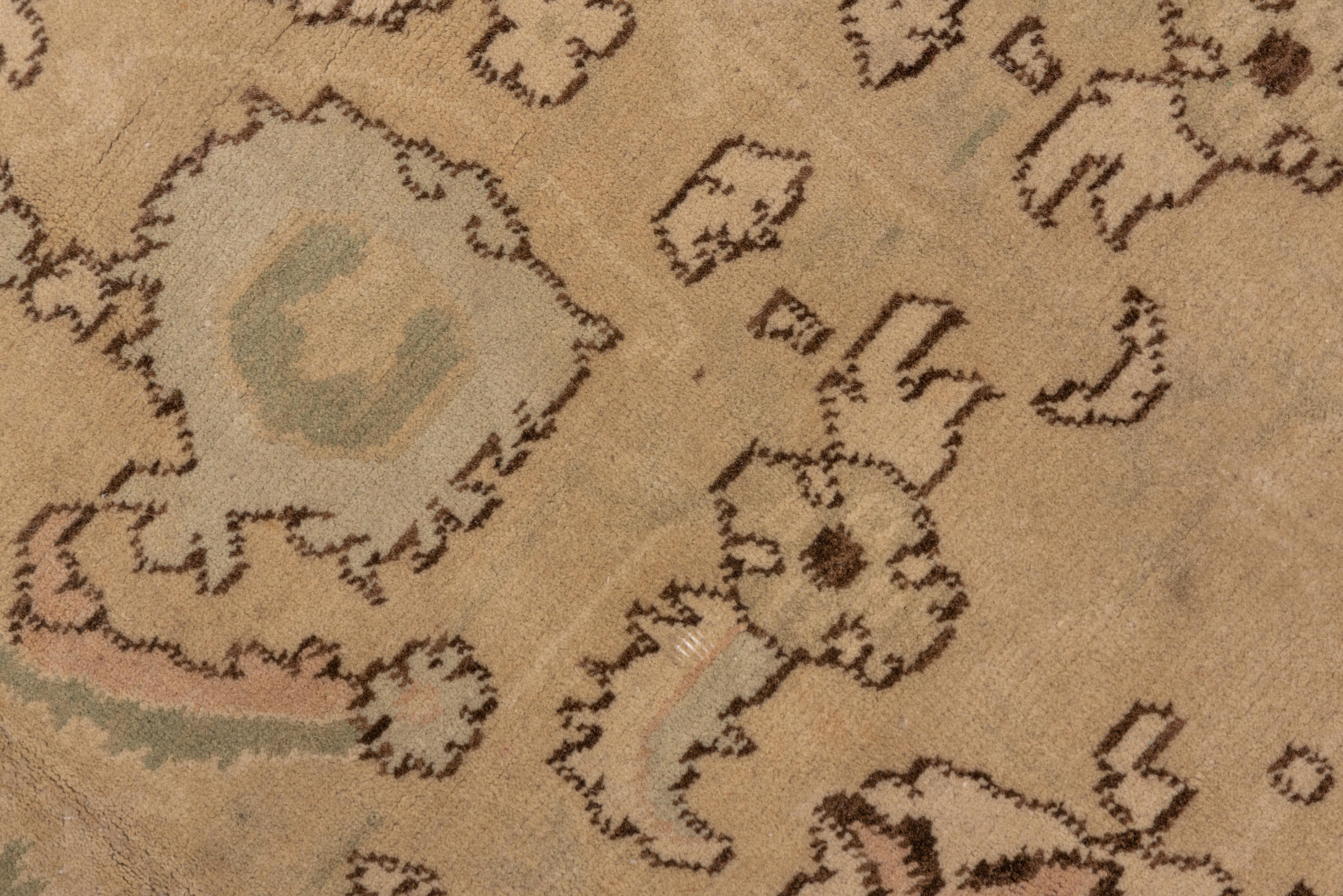 Antiker indischer Agra-Teppich, ca. 1920er Jahre, weiche Palette (Frühes 20. Jahrhundert) im Angebot
