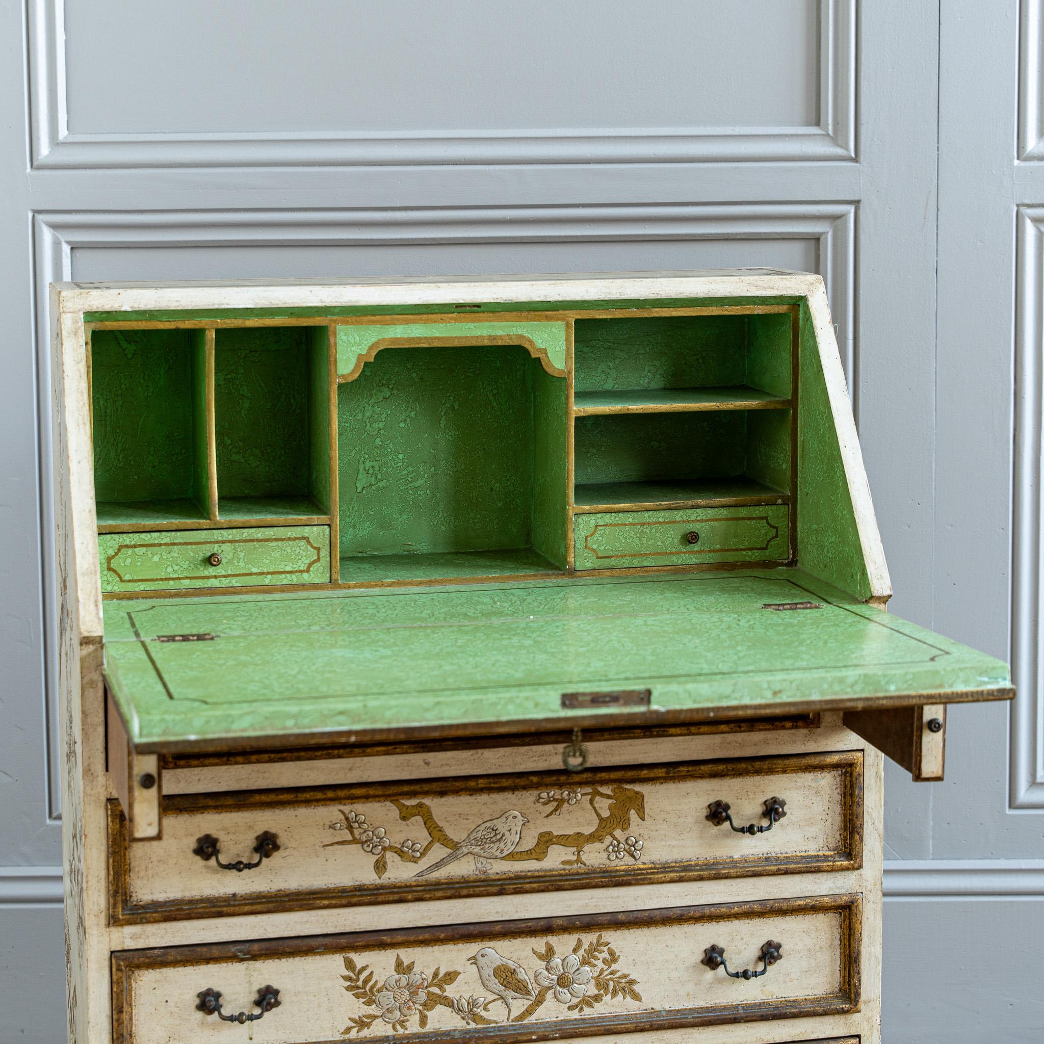 Petit bureau scriban italien ancien à façade tombante peint à la main en Chinoiserie vénitienne en vente 6
