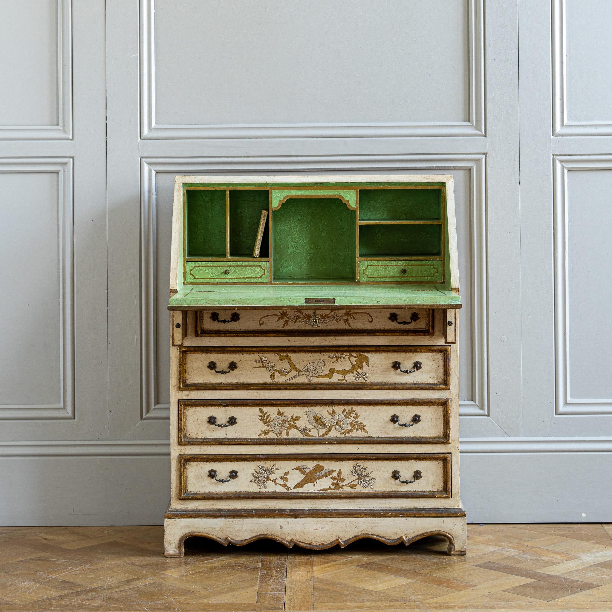 Petit bureau scriban italien ancien à façade tombante peint à la main en Chinoiserie vénitienne en vente 10