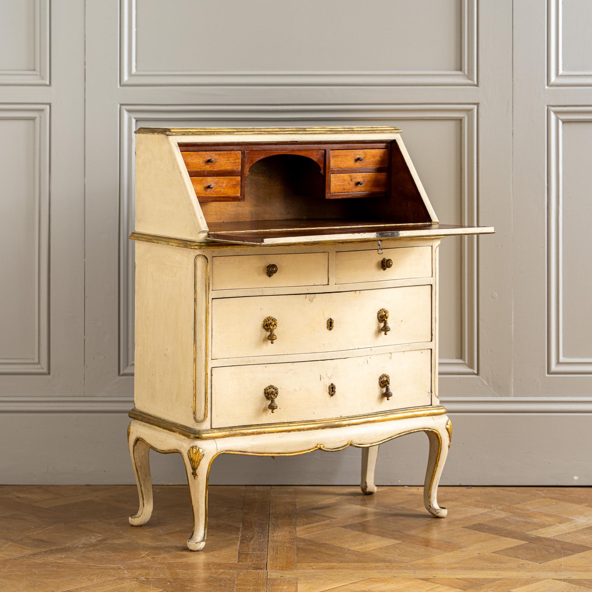Small Antique Italian Drop-Front Scriban Desk In Original Paint And Gilt Accents (Handbemalt) im Angebot