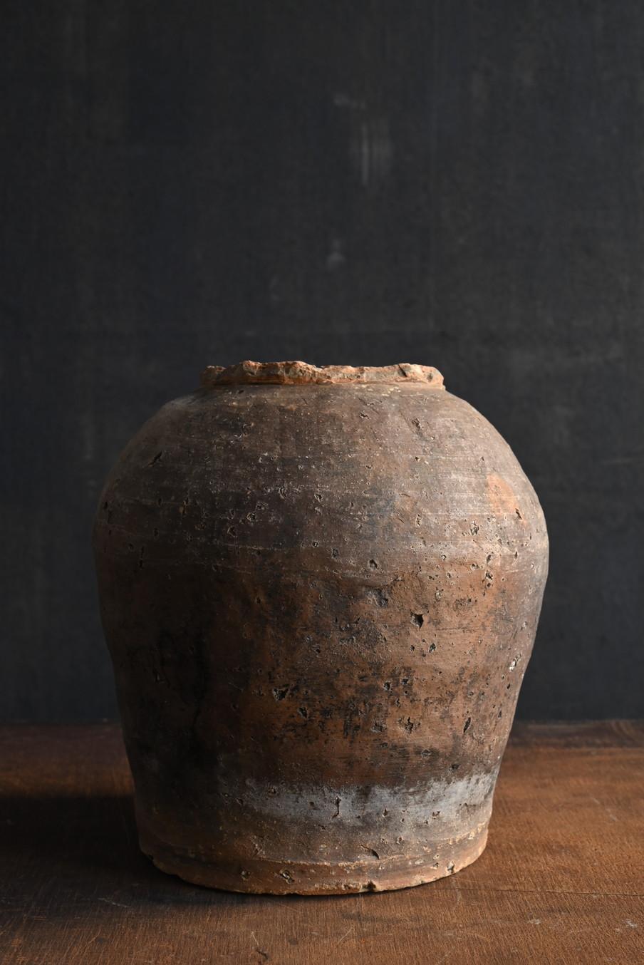 Antike japanische Keramikvase/14. bis 15. Jahrhundert/„Shigaraki-Ware“ im Angebot 1