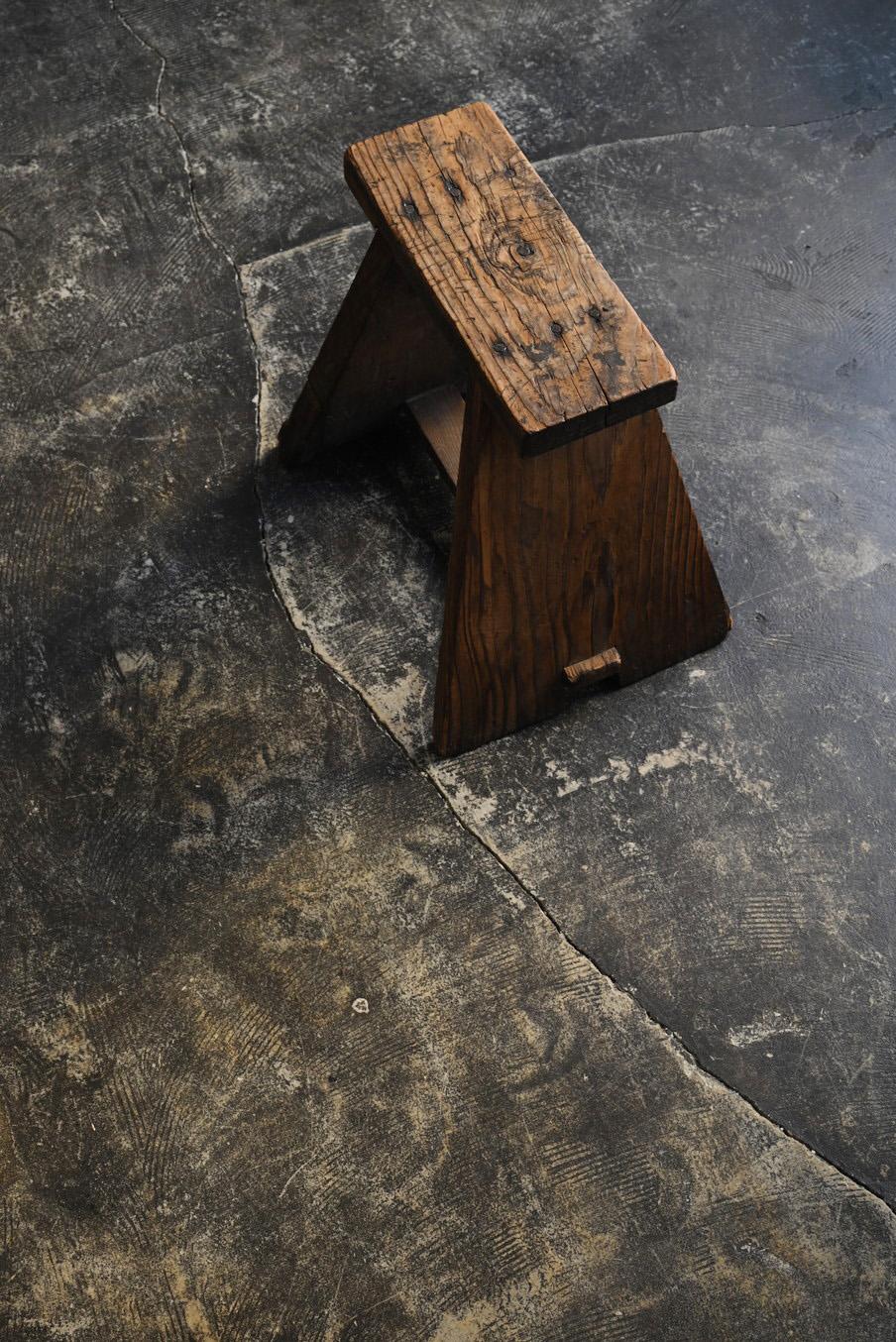 Small antique Japanese wooden stool / 1900-1920 / Tasteful chair 8