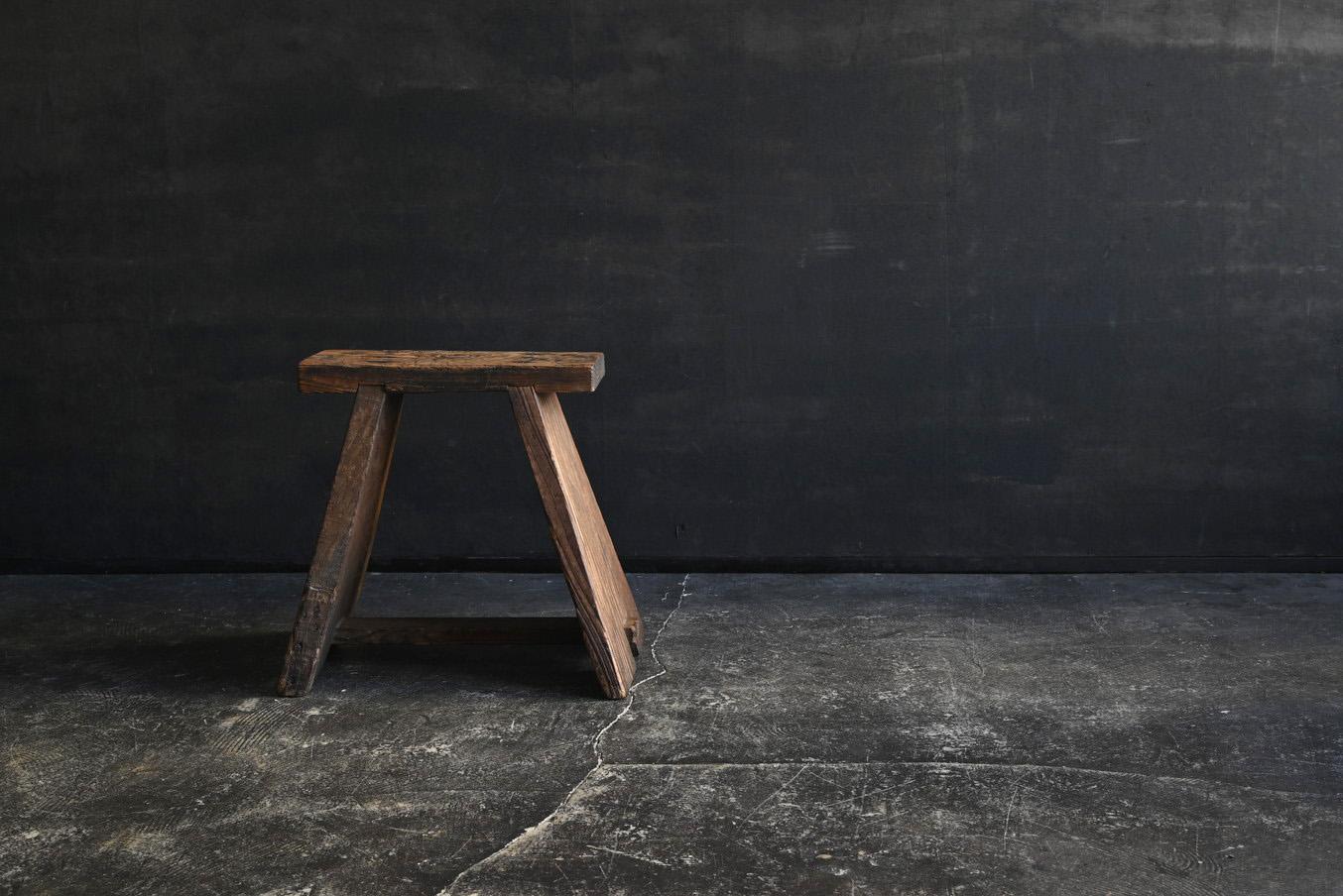 Taisho Small antique Japanese wooden stool / 1900-1920 / Tasteful chair