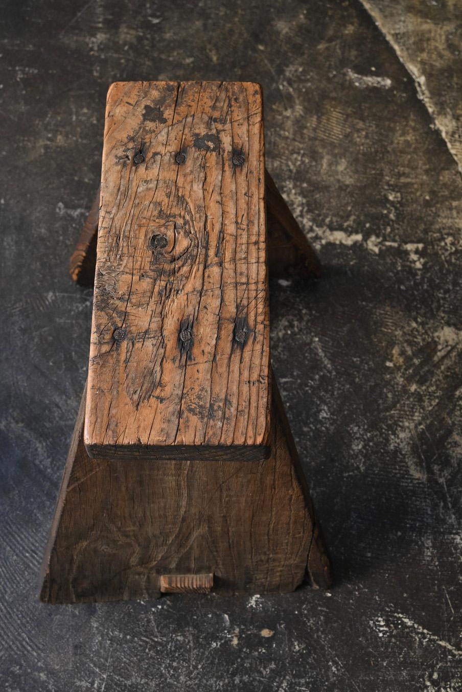 Woodwork Small antique Japanese wooden stool / 1900-1920 / Tasteful chair