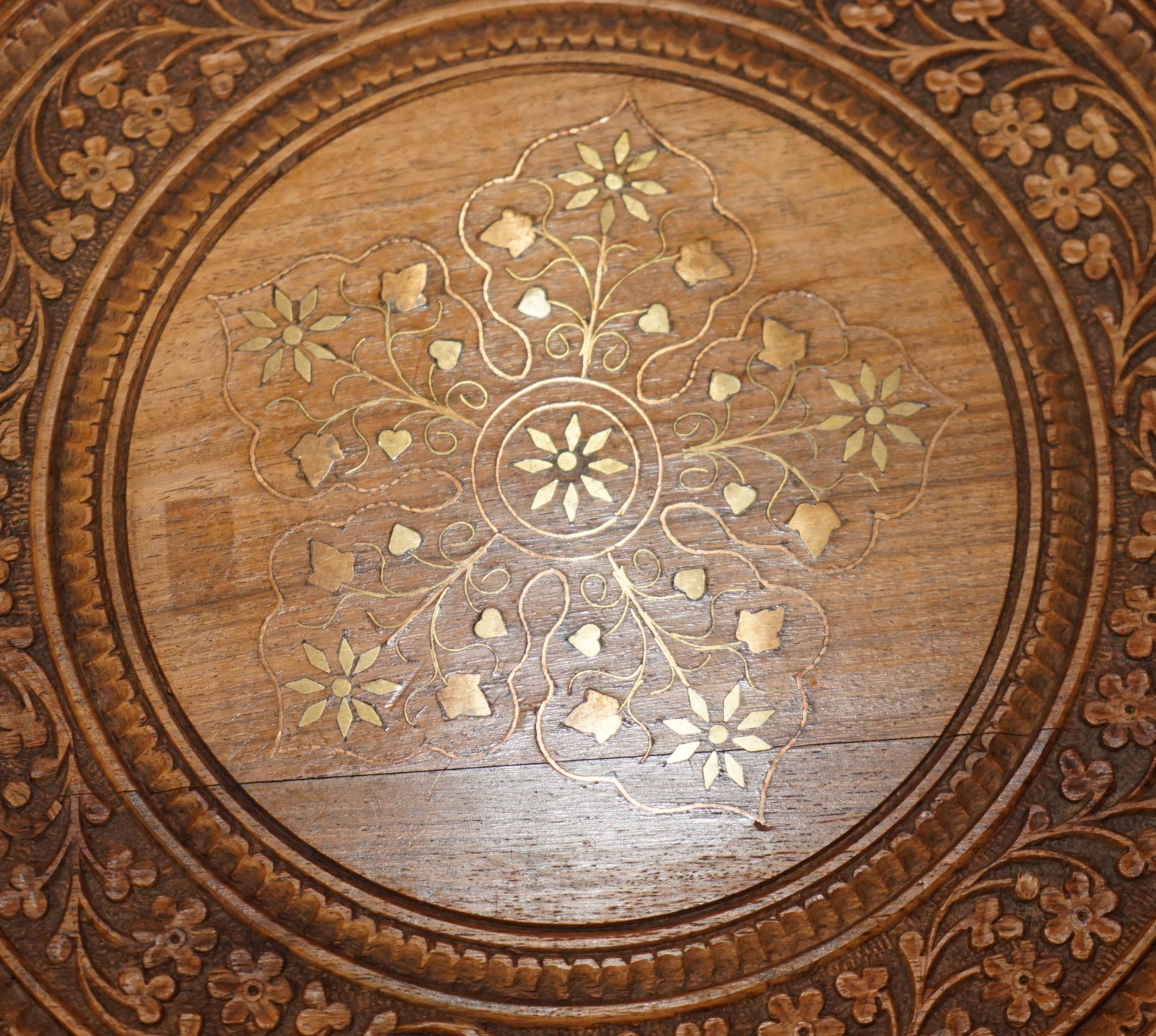 PEQUEÑA MESA PLEGABLE ANTIGUA LIBERTY LONDON CIR 1880 INLAiD SIRIA TALLADA A MANO Hecho a mano