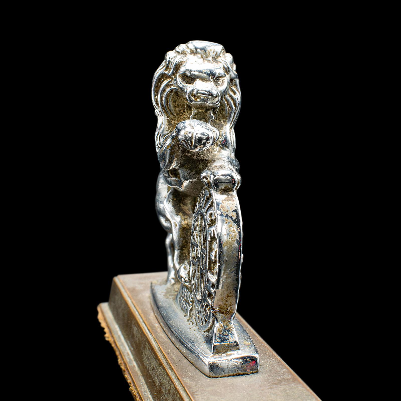Petit presse-papier Lion ancien, anglais, figure animale, patriotique, mascotte de gril en vente 1