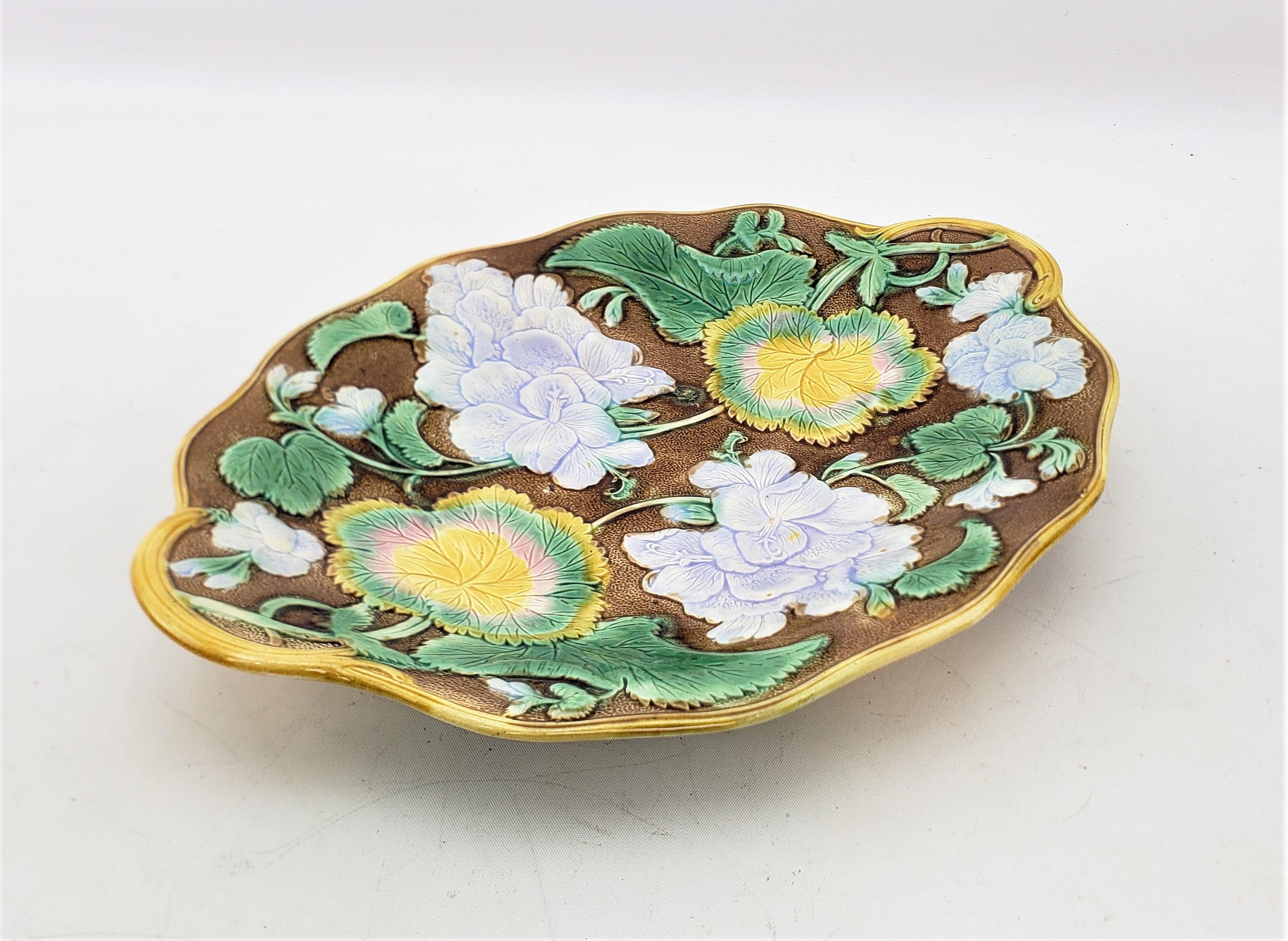 Small Antique Majolica Serving Dish or Platter with Leaf & Flower Decoration In Good Condition For Sale In Hamilton, Ontario