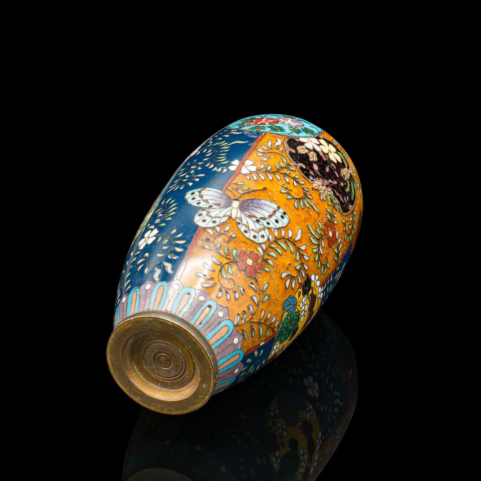 Porcelaine Petit vase ancien de Posy Meiji, japonais, urne cloisonnée Nagoya, victorien, vers 1900 en vente