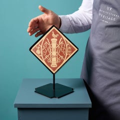 Piccola piastrella antica ad encausto di Minton & Co