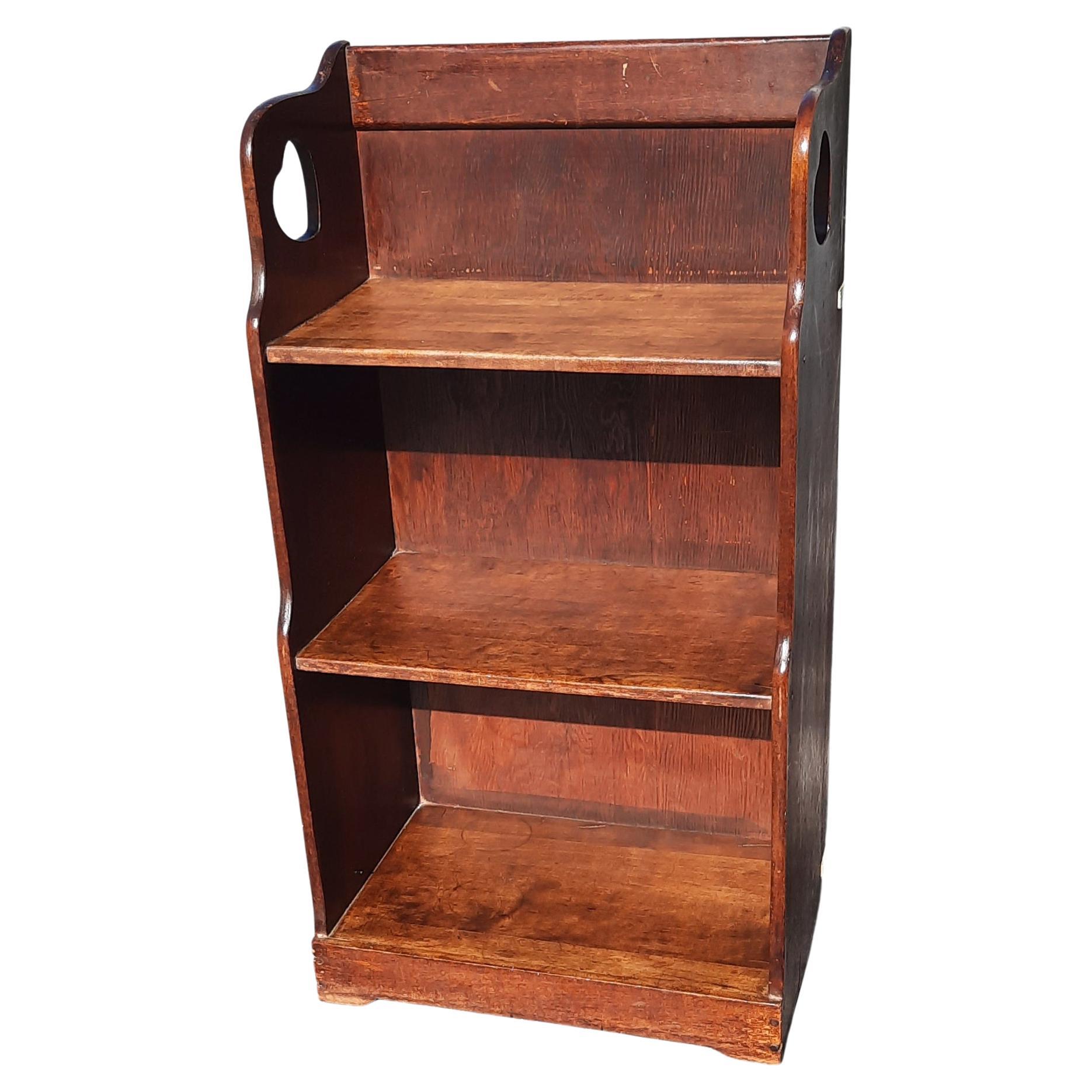 Small Antique Oak and Pine Bookcase Etagere, circa 1890s In Good Condition In Germantown, MD