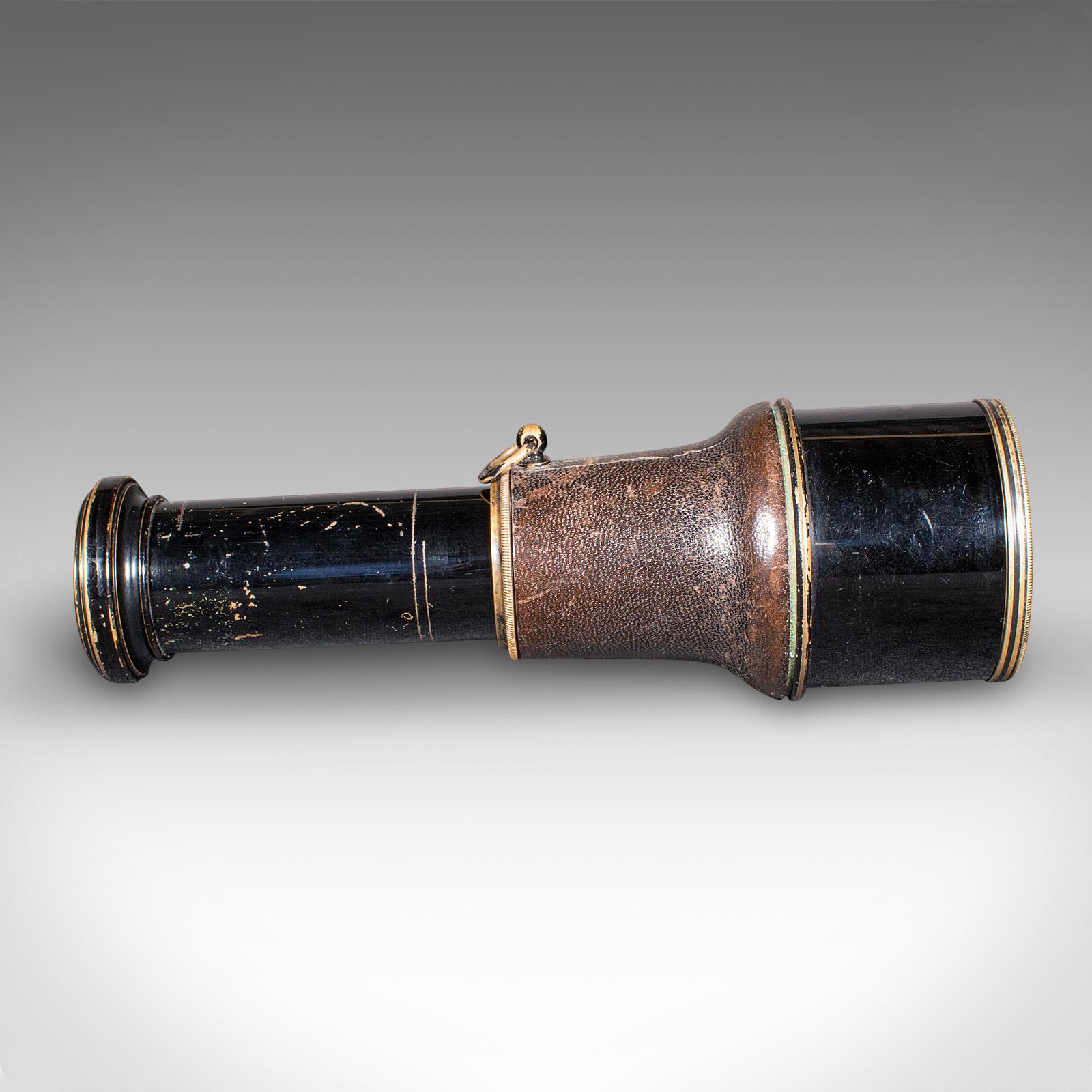 Petit monoculaire d'opéra ancien, allemand, laiton, cuir, Scope, victorien Bon état - En vente à Hele, Devon, GB