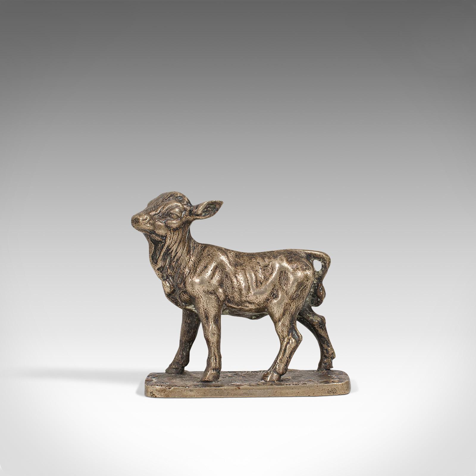 This is a small antique ornamental calf sculpture. An English, silver plated natural study by William Briggs and Co of Sheffield, dating to the late Victorian period, circa 1900.

Delightful small calf for the display shelf or desk
Displaying a