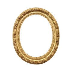 Small Antique Oval Giltwood Frame from Paris, 17th Century