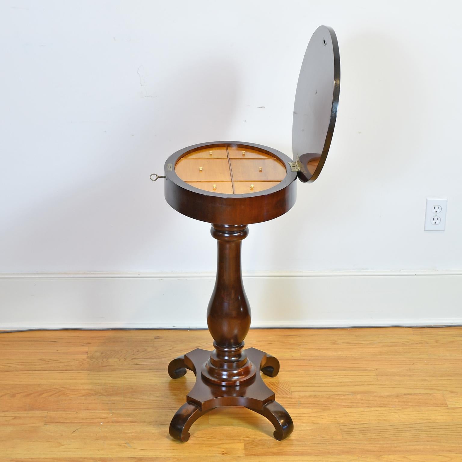 Small Antique Oval Pedestal Table or Work Table in Dark-Stained Mahogany For Sale 6