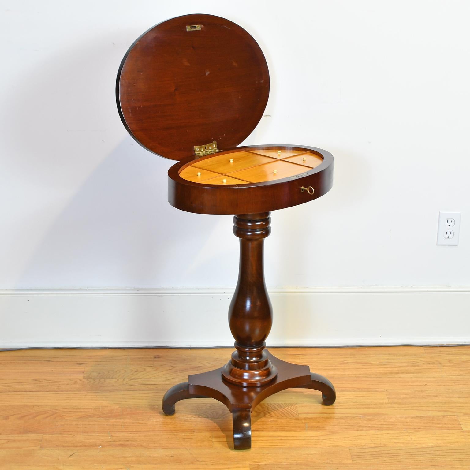 Small Antique Oval Pedestal Table or Work Table in Dark-Stained Mahogany For Sale 8