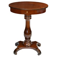 Petite table ou table de travail ovale ancienne en acajou teinté foncé