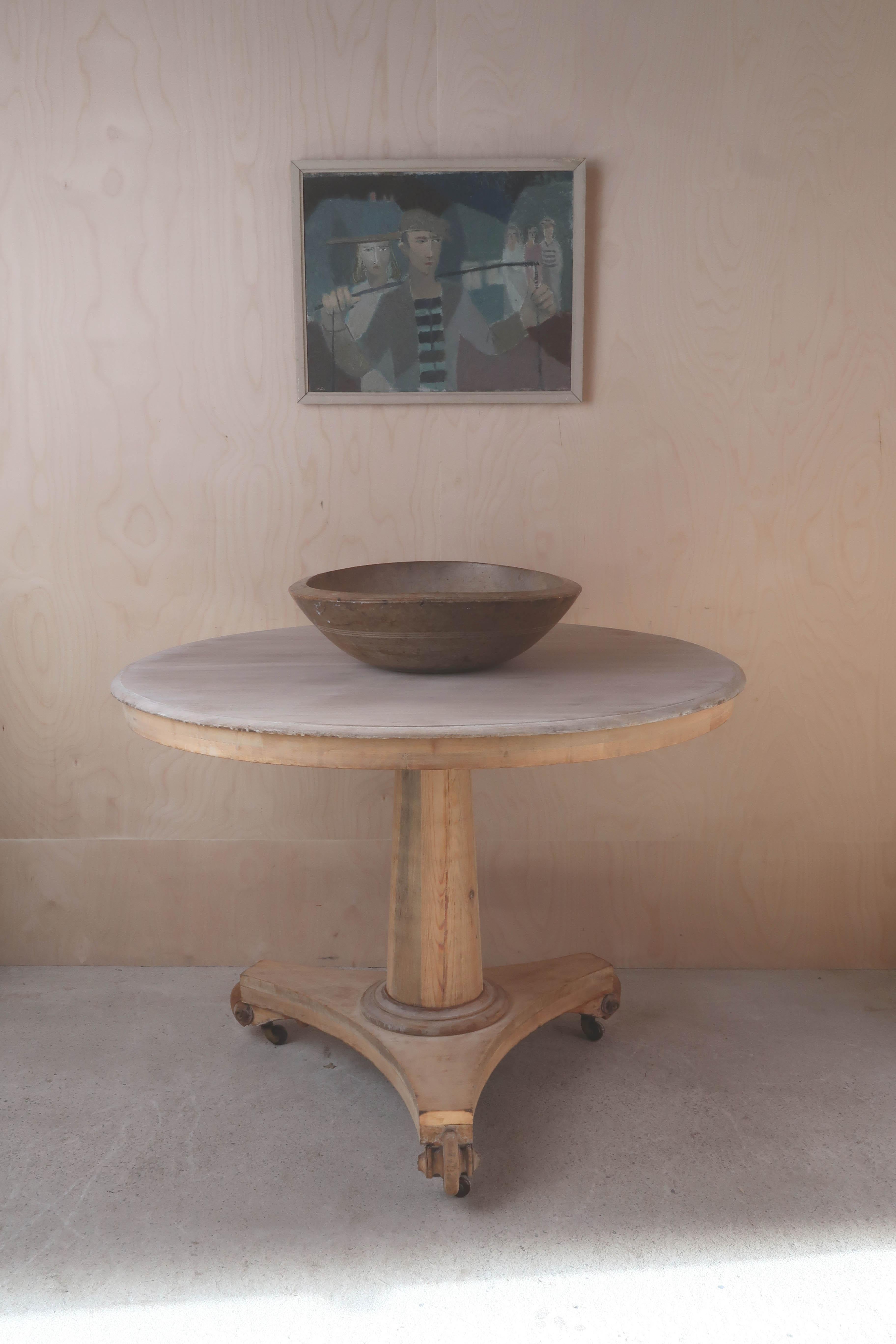 small oak pedestal table